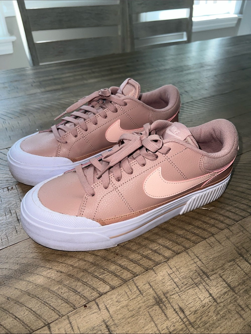 Nike Women's Court Legacy Lift in Light Rose Pink Size 9.5